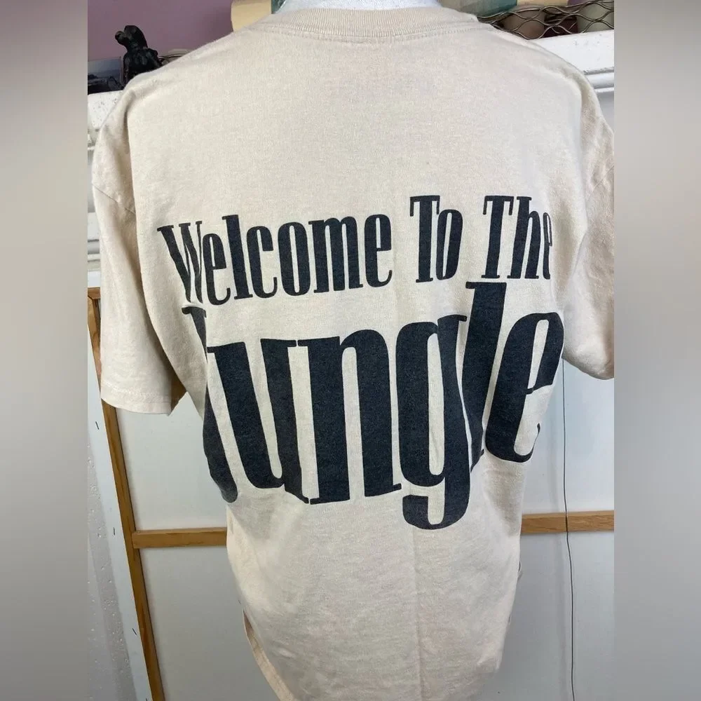 Guns N' Roses Tour 1988 Graphic Tee Welcome to the Jungle oversized
